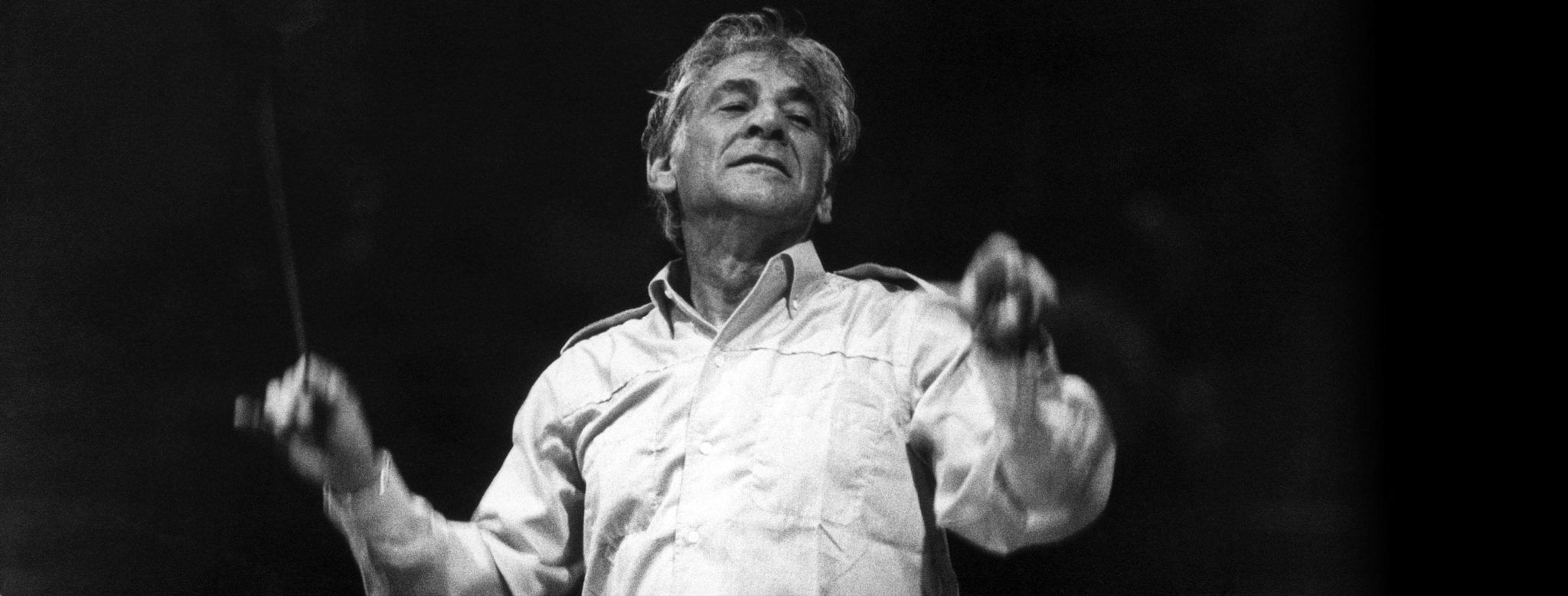 Leonard Bernstein at the Salzburg Festival, August 13, 1975. (Credit: Jean-Claude Sauer/Paris Match/Getty Images)