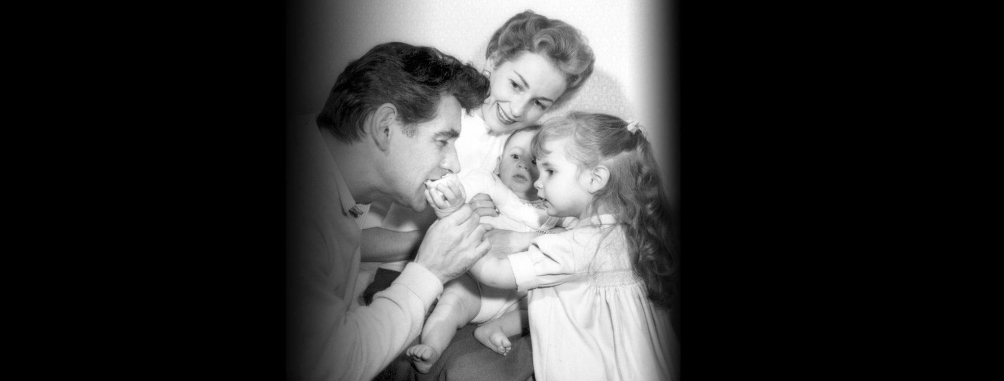 Leonard Bernstein with Felicia, Jamie, and Alexander. (Credit: Library of Congress, Music Division)