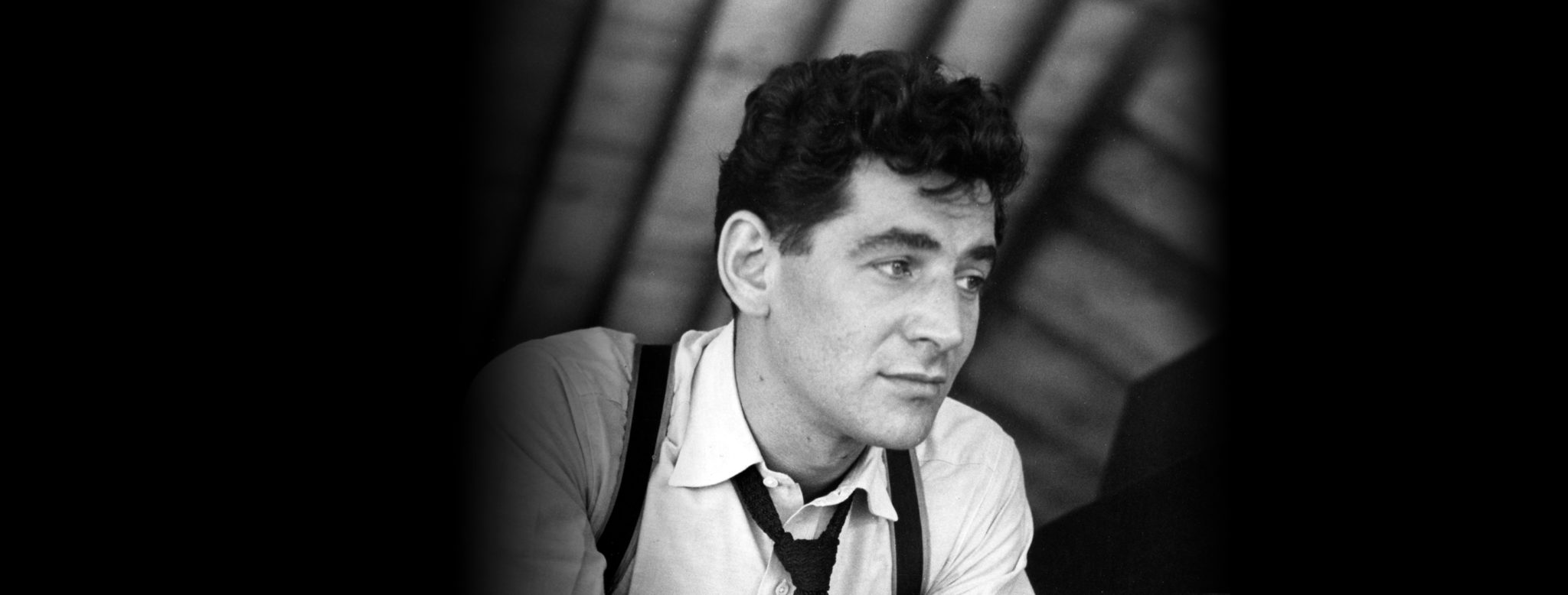 Leonard Bernstein. (Copyright: Ruth Orkin Photo Archive. Used by permission, courtesy of Mary Engel. All rights reserved.)