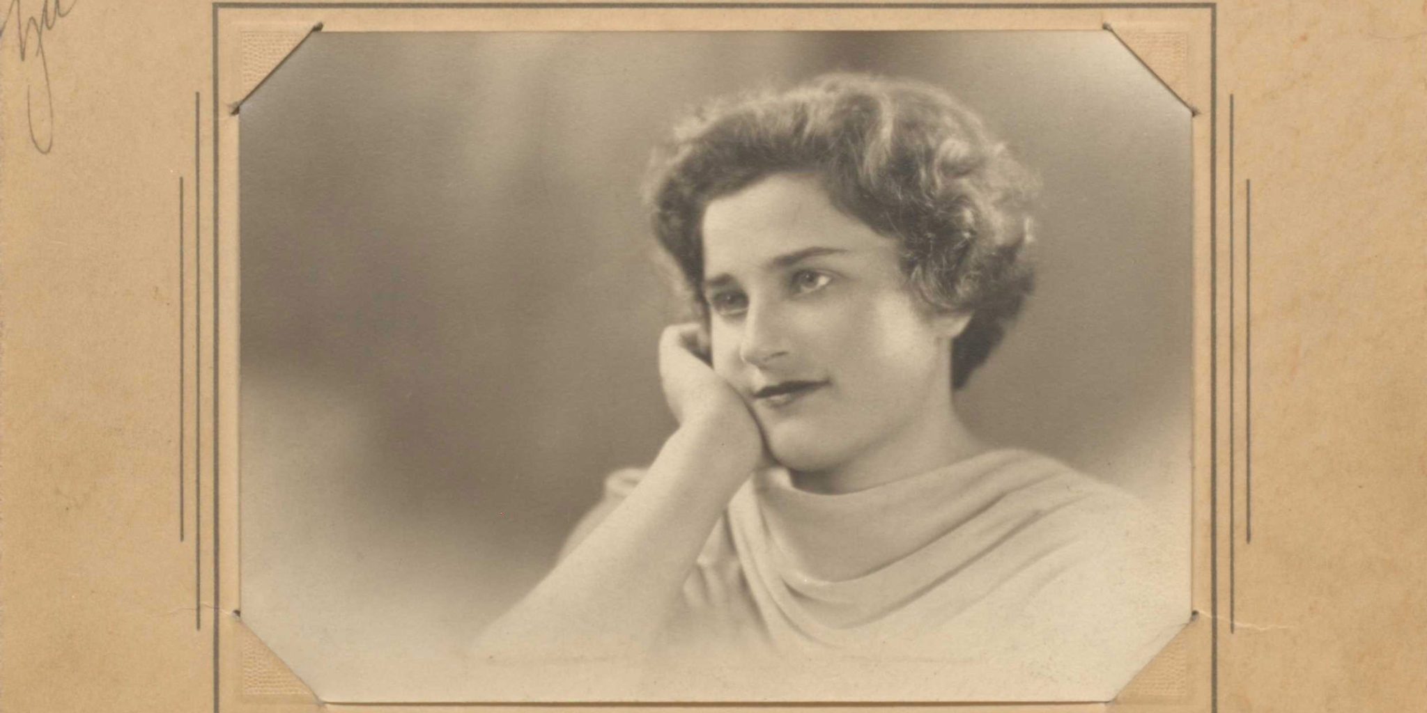 Portrait of Beatrice Gordon, inscribed to ("zu") Leonard Bernstein, ca. 1930s. Photo courtesy of the Library of Congress, Music Division. Click photo to view inscription.