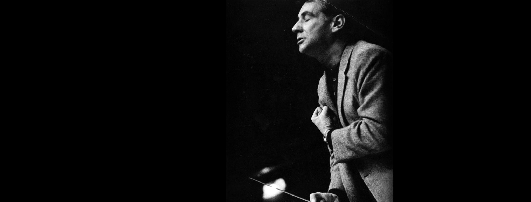 Leonard Bernstein conducting. Credit: New York Philharmonic Leon Levy Digital Archives, courtesy of Barbara Haws